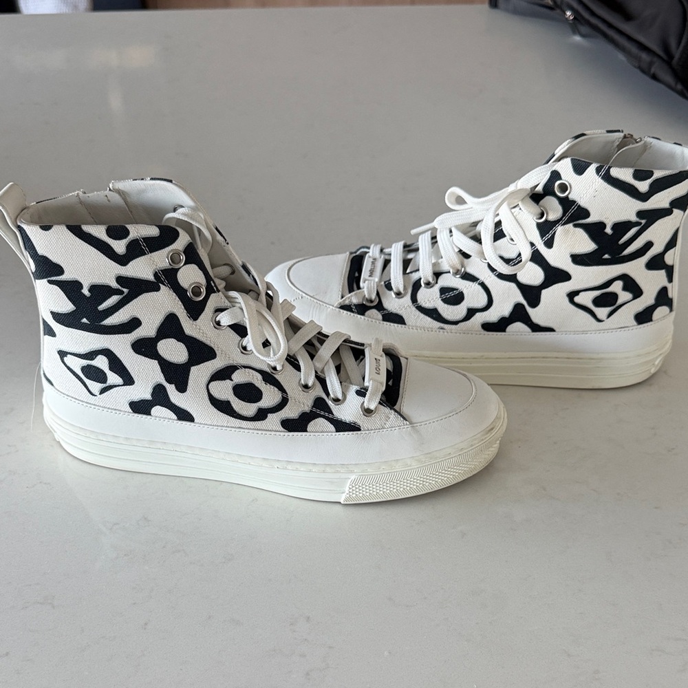 Louis Vuitton Monogram Black and White Sneakers